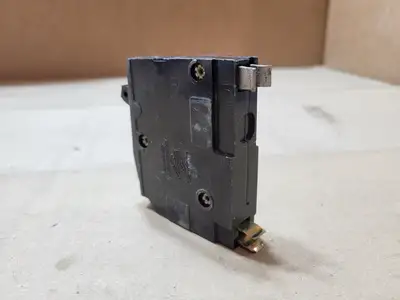 Used SQUARE D QO115 Switchgears British Columbia CA | Lenmark #1486890