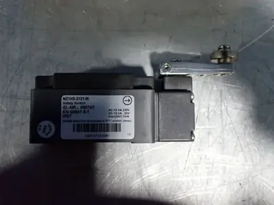 Used EUCHNER 090747 Relays & Switches Ohio US | HGR 24 #907406