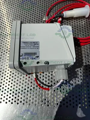 USED ABB TB82EC1010010 CONDUCTIVITY TRANSMITTER 4-20 MA W/ SENSOR