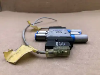FESTO CPE14-M1BH-5J-QS-8 4-Way 2 Position Solenoid Valve 116PSI 24V