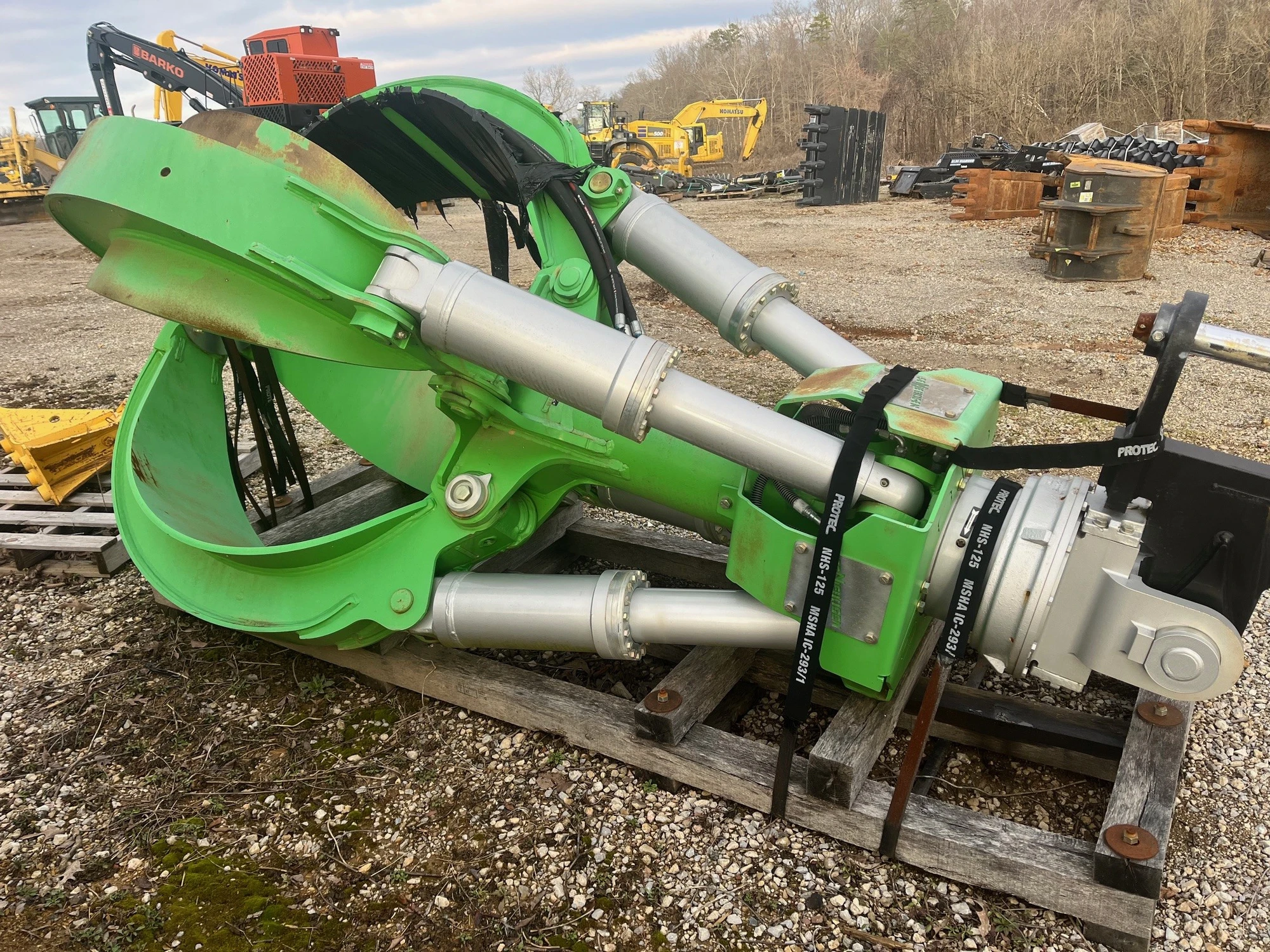 Rotobec- 2 yd grapple