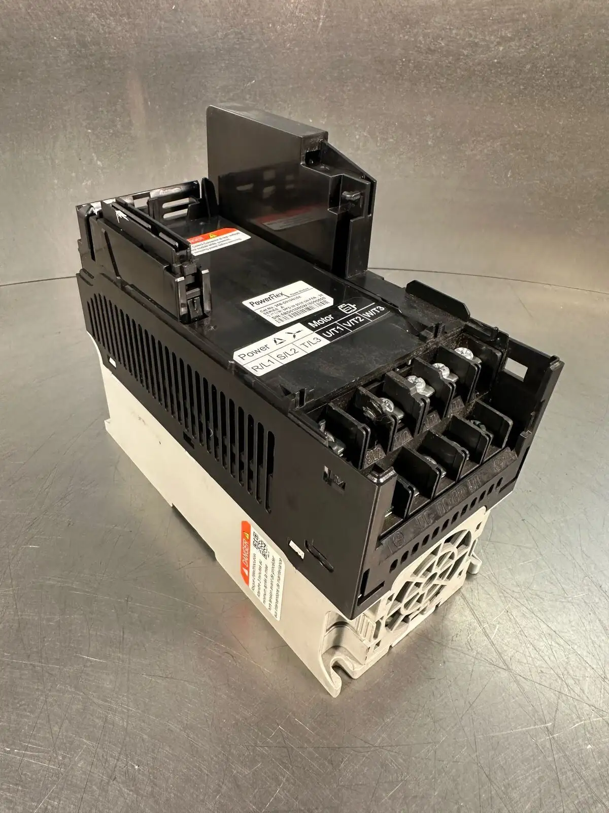 Allen Bradley 25B-D010N104 /A PowerFlex 25BD010N104 (4.5.2)