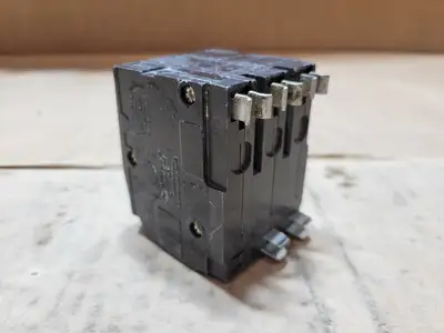 Used SQUARE D QO340 Switchgears British Columbia CA | Lenmark #1438365