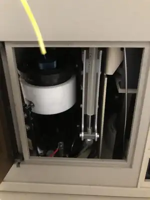 Waters 715 Ultra Wasp Laboratory Autosampler / Sample Processor 1PH