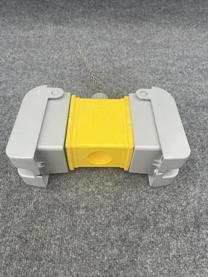 Used Hubbell HBLPOB1D Electrical Boxes California US | Davliegogo LLC #1705726