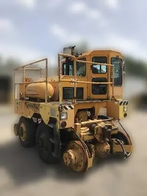 USED 1990 TRACKMOBILE 4000
