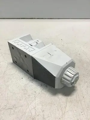USED VICKERS DG4V-5-2A-M-U7L-H-7-40