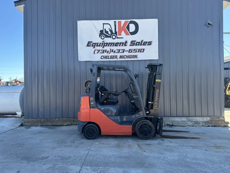 Used TOYOTA 8FGCU25 Misc Forklifts Michigan US | KD Equipment Sales #1550282