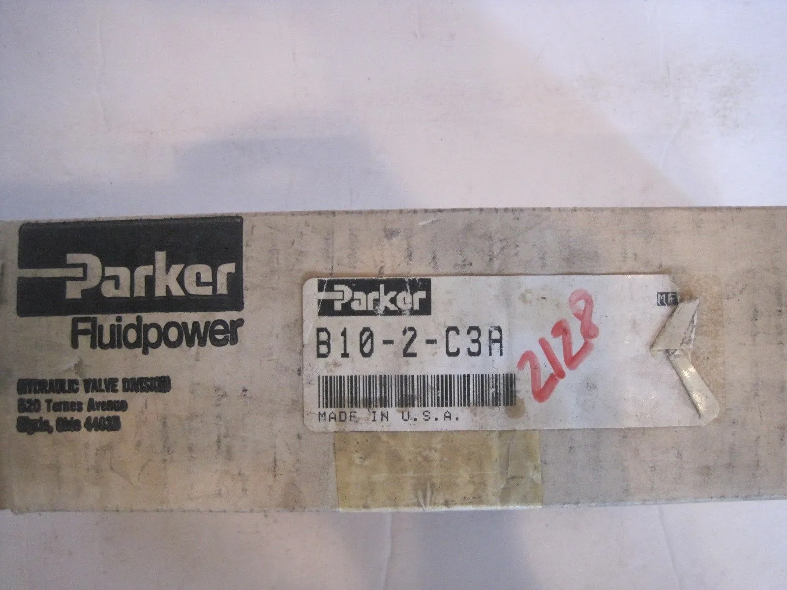 NEW PARKER B10-2-C3A HYDRAULIC VALVE B102C3A