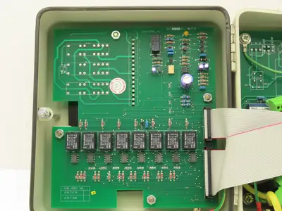 Allen Bradley 440F-C28011 MatGuard Guardmaster Safety Mat Control Unit 8 Inputs