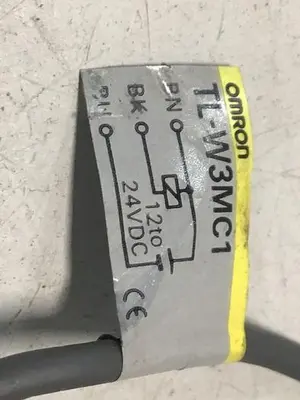 USED OMRON TL-W3MC1
