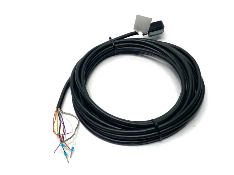 Used KEYENCE Output Cable, PNP for SZ-01S, 5m Cable & Wire Michigan US | Maverick Industrial Sales #1393121