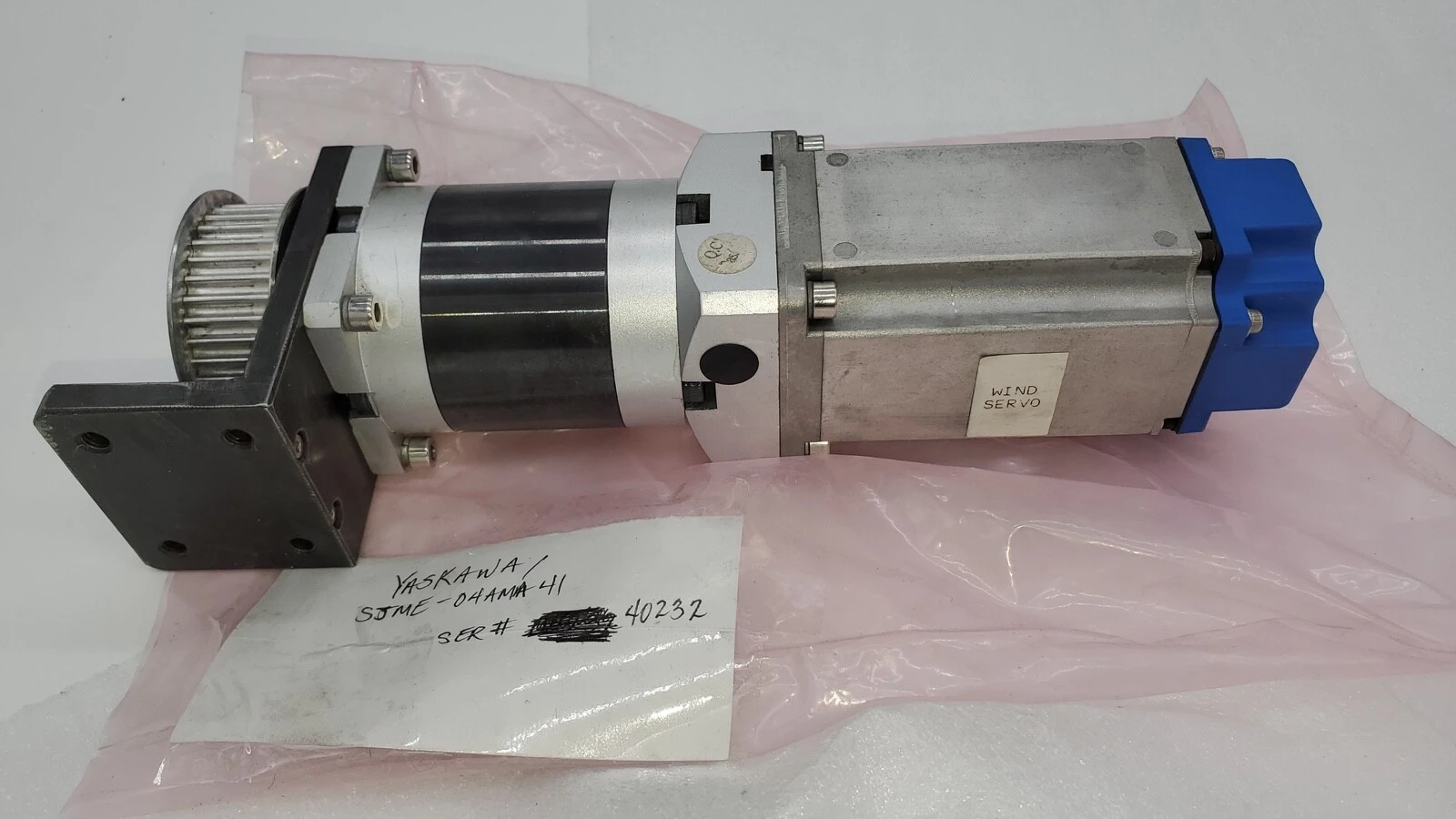 Used YASKAWA ELECTRIC SERVO MOTOR AND REDUCER Relays & Switches Arizona US | ASSET CONVERSION SPECIALISTS, INC. #1306329
