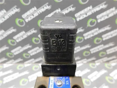 USED SUN HYDRAULICS DSG-01-3C4-D24-N-7090