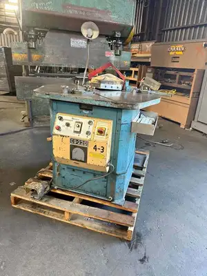 Used AMADA CS-220 Notching Machines California US | [EZ] EZ Systems #1228035