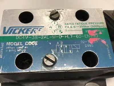 USED VICKERS DG4V-3S-2AL-M-U-HL7-60-EN490