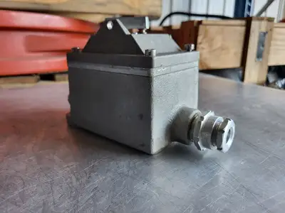 New | in-Stock CROUSE-HINDS DSFS936 SA Switchgears British Columbia CA | Lenmark #242131