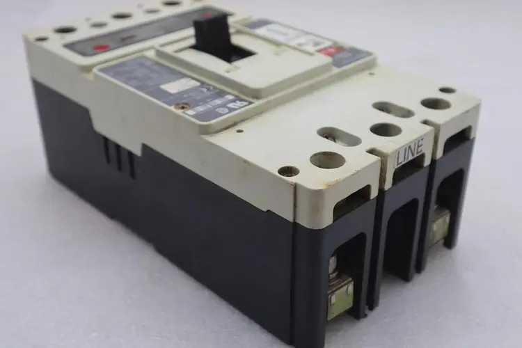 Used _UNKNOWN_ _UNKNOWN_ Circuit Breakers Pennsylvania US | Global Equipment International, LLC #1436743