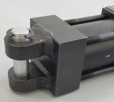 NEW SCHRADER D7679-1