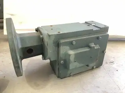 Dodge M675530001BE 18:1 Right Angle Gear Drive/Speed Reducer 5.43HP 286in-lb