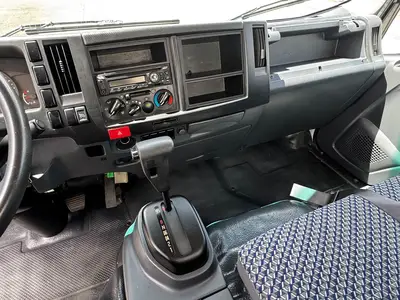 Used 2023 ISUZU NPR HD Box trucks Florida US | Truck and Van Outlet #1509136