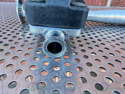 USED 2- ITT PURE FLO RA25MAX DIAPHRAGM VALVE W/ 1" TO 3/4" SANITARY FITTING