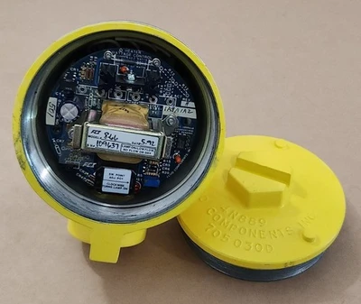 NEW Fluid Components 8-66/1"/2"U/S/WD/V/5181-X