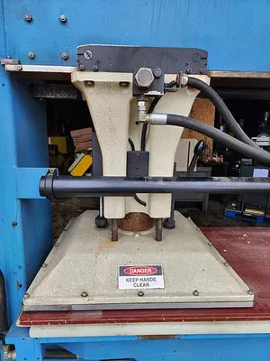 USED 2005 FIPI AF510H