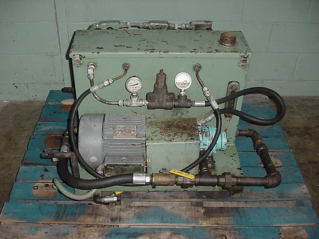 SPC2847  Pump 5 hp hydraulic power unit, 17 gal. reservoir tank