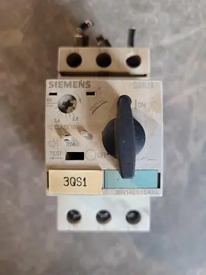 USED SIEMENS 3RV1421-1EA10