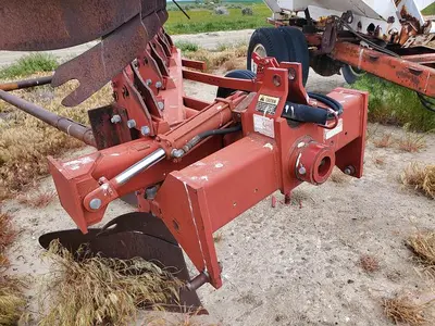 USED INTERNATIONAL 145