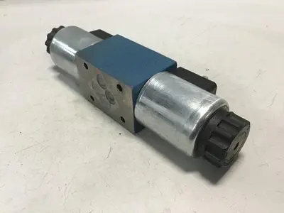 USED REXROTH 4WE6J62/EG24N9K4