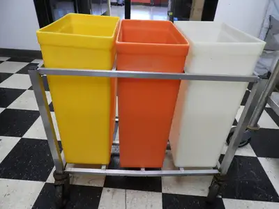 Used Winholt _UNKNOWN_ Restaurant Storage Containers Illinois US | Falcon Restaurant Supply #1376889