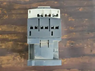 USED TELEMECANIQUE LC1D18G7
