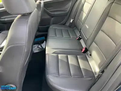 USED 2009 VOLKSWAGEN JETTA