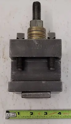 Used SQUARE D SQUARE TOOL POST HOLDER Misc Industrial Equipment Kentucky US | Aucto #687370