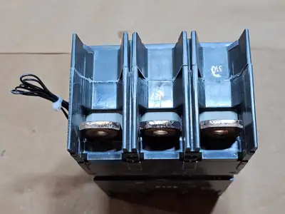 Used GENERAL ELECTRIC SGHA36AT0400 Switchgears British Columbia CA | Lenmark #1436810