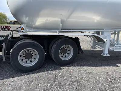Used 1968 BEAIRD _UNKNOWN_ Tanker Trailers Indiana US | Lakeshore Equipment Sales #1546587