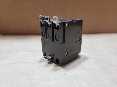USED SQUARE D QOB320