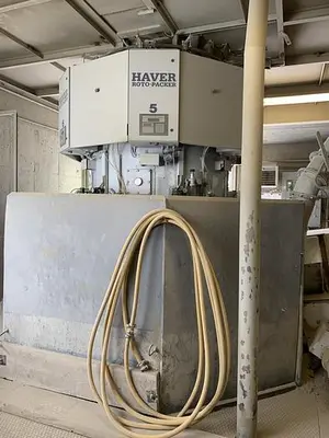 HAVER & BOECKER  6 Nozzle Bagging plant