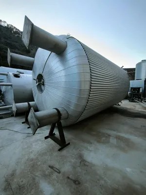 Unknown Brand Unknown Model Tanks SS Europe Over 20,000 Litres | Perry Equipment (2)