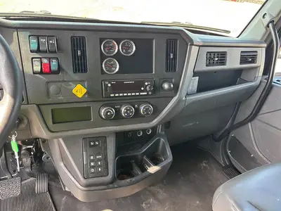 Used 2025 KENWORTH T380 Box trucks Florida US | Truck and Van Outlet #1509198