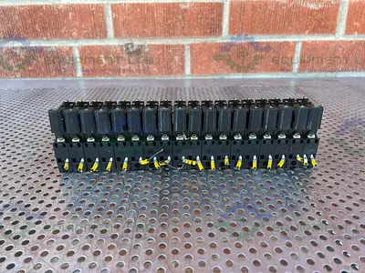 USED CROUZET 81513100 PNEUMATIC CONTROL VALVE W/ CROUZET 81517201 SUB BASE
