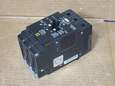 NEW SQUARE D EDB34015