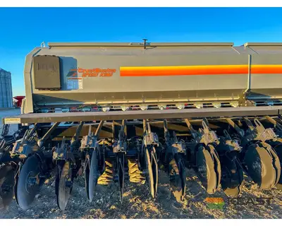 Used CRUSTBUSTER _UNKNOWN_ No-Till Drills Iowa US | Keast Enterprises #1360181