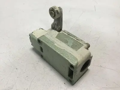 USED OMRON WLCA2-2
