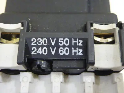 USED MOELLER DILR40