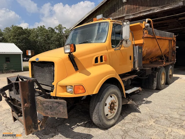Used 1997 FORD LT9513 6X4 Dump trucks Michigan US | Miedema Asset Management Group #1437088
