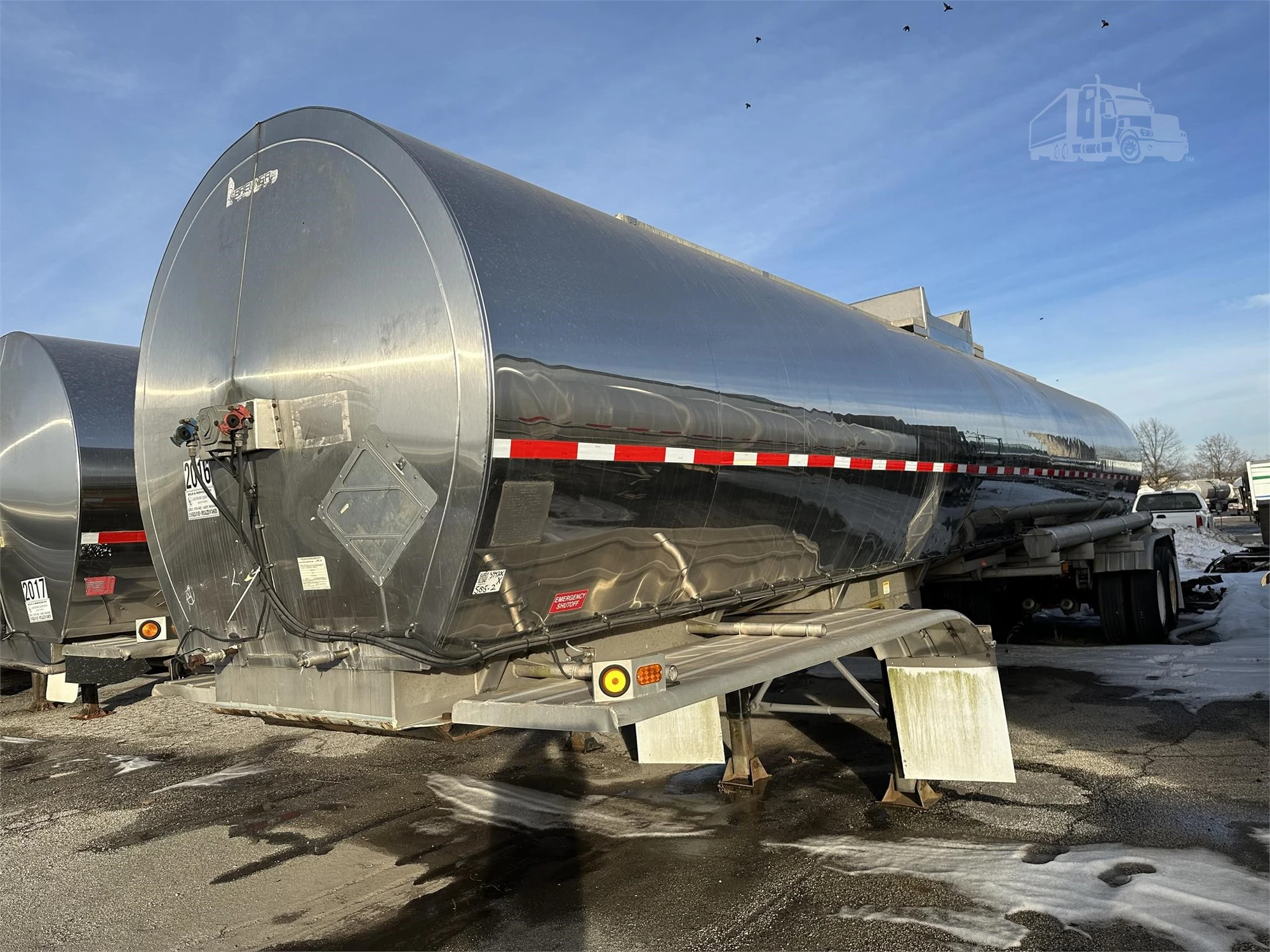 Used 1995 BRENNER _UNKNOWN_ Tanker Trailers Indiana US | Lakeshore Equipment Sales #1546569