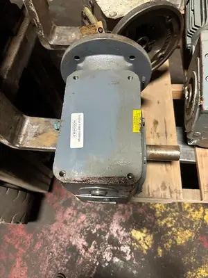 Used BOSTON GEAR F73830296 Gearboxes | Surplus Asset Holdings #1203815